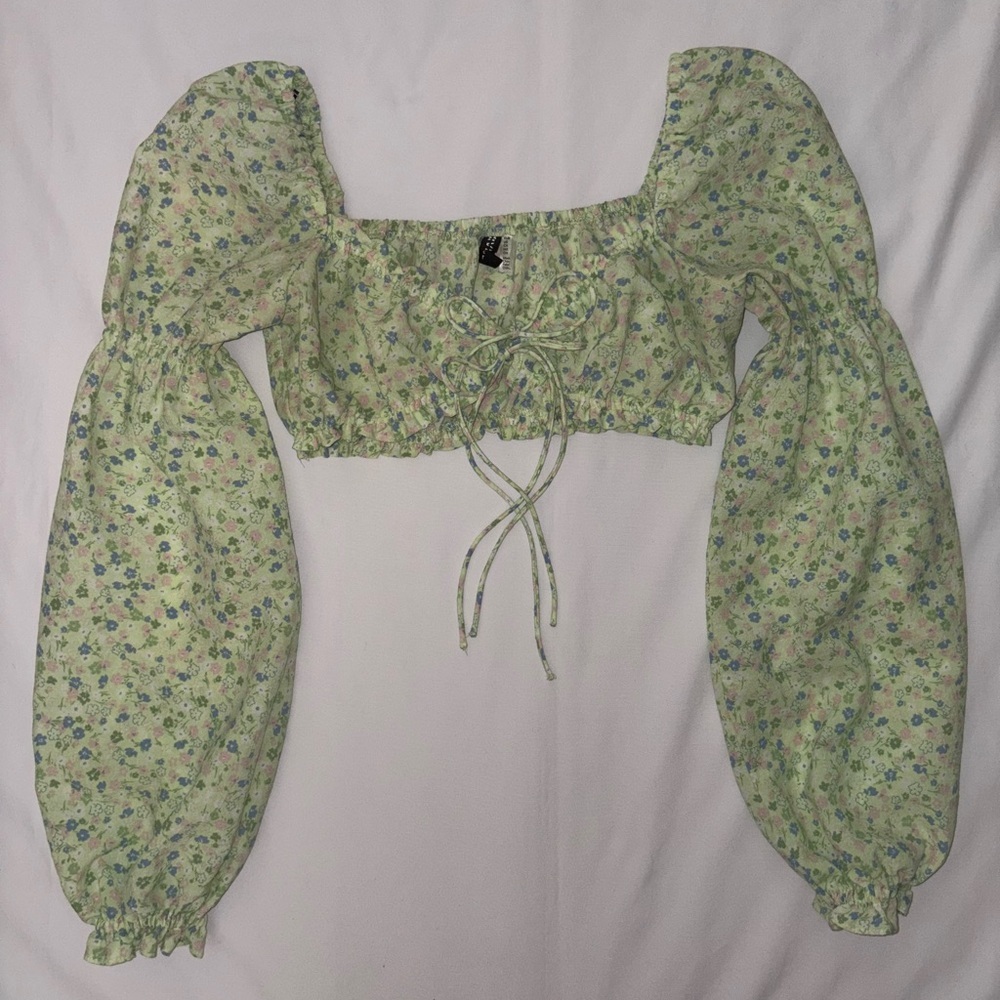 Divided Size XS Green Spring Floral Boho Coquette Long Puff Sleeve CropTop